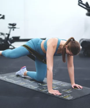 SKLZ Trainer Mat - blazina za vadbo s prikazom 21 vaj