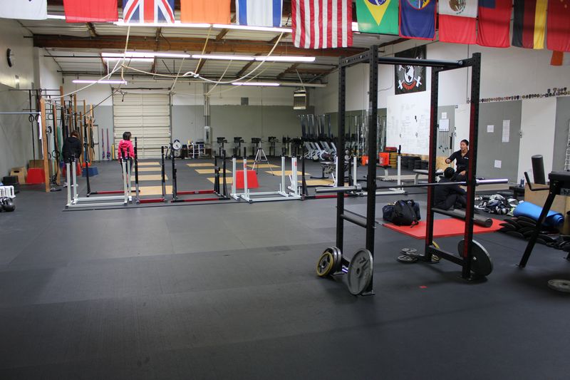 Fitnes podloga iz reciklirane gume ♻️ | 10 mm | 50x50 cm | Zaščitite svoja tla 💪 in izboljšajte trening! - slika 5