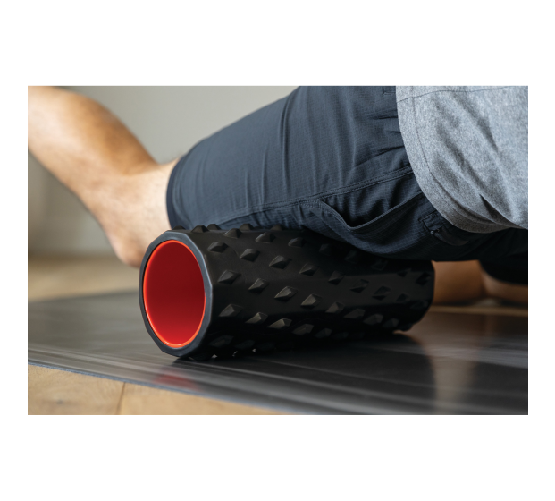 Triggerpoint Carbon Foam Roller - Valjček za miofascialne prožilne točke