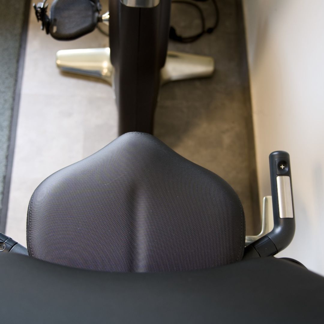 Technogym Recline Personal sobno kolo v uporabi, Technogym Recline Personal zaslon na dotik, Technogym Recline Personal tehnične specifikacije