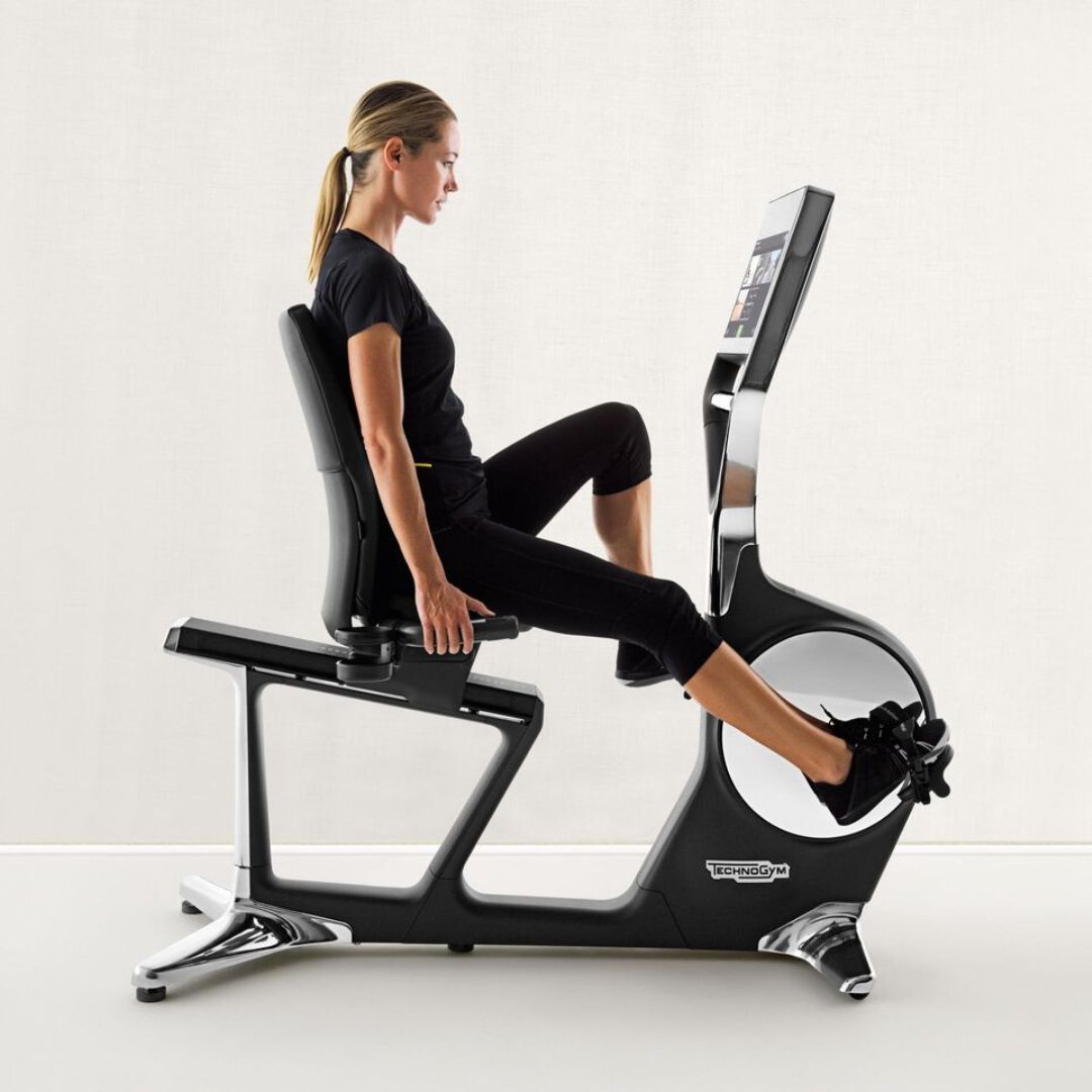 Technogym Recline Personal sobno kolo v uporabi, Technogym Recline Personal zaslon na dotik, Technogym Recline Personal tehnične specifikacije