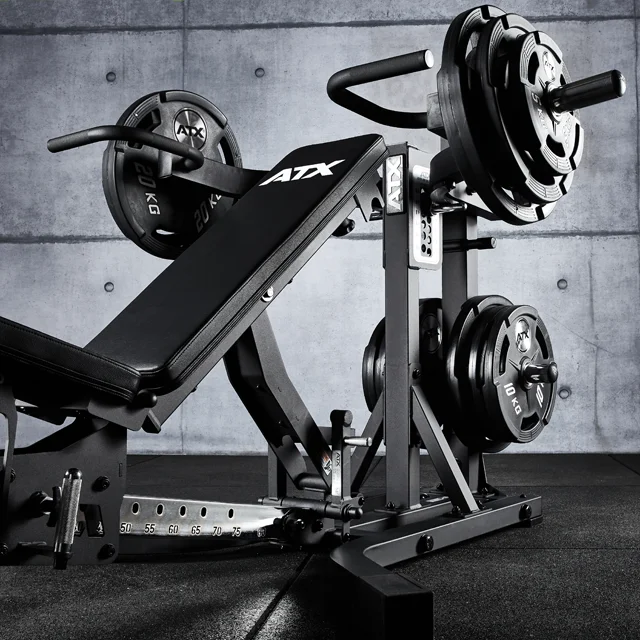 ATX Lever Arm Multipress – naprava z neodvisnimi vzvodi in integrirano klopjo RASATX Lever Arm Multipress – naprava z neodvisnimi vzvodi in integrirano klopjo RAS