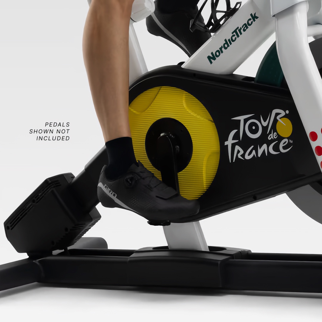 NordicTrack Tour de France Indoor Bike – dirkalno sobno kolo s 24-palčnim HD zaslonom in iFIT tehnologijo za realistično vadbo
