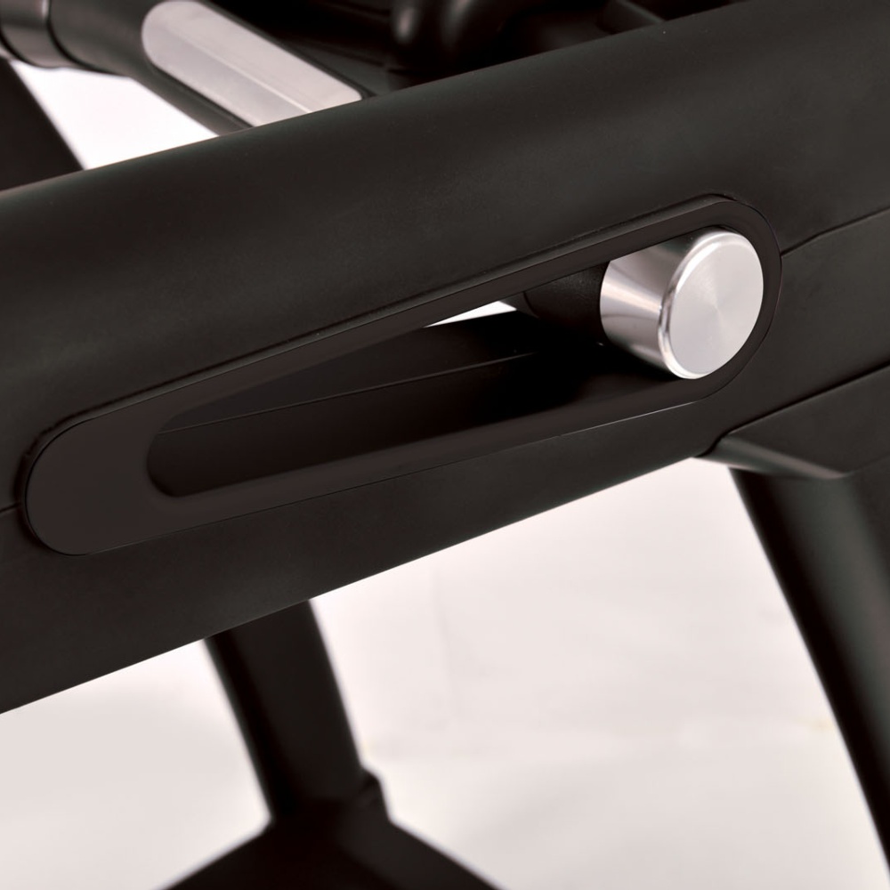 Toorx MIRAGE S80 TFT – tekalna steza z 15,6" TFT zaslonom za tekaške treninge