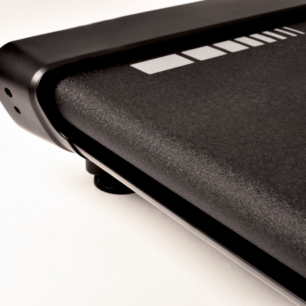 Toorx MIRAGE S80 TFT – tekalna steza z 15,6" TFT zaslonom za tekaške treninge