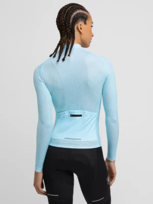 SIROKO M2 Prix ženska kolesarska majica z dolgimi rokavi 1 SIROKO M2 Prix ženska kolesarska majica z dolgimi rokavi, zasnovana za optimalno udobje in zmogljivost v hladnejših pogojih