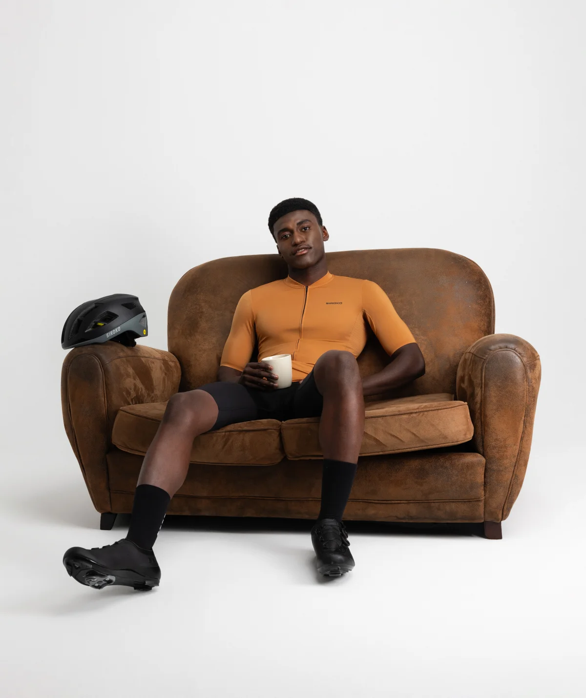 SIROKO M6R Apricot moška kolesarska majica iz recikliranih tkanin, kratkih rokavov, za trajnostno in zmogljivo kolesarjenje