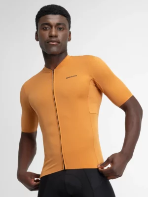 SIROKO M6R Apricot moška kolesarska majica iz recikliranih tkanin 3 SIROKO M6R Apricot moška kolesarska majica iz recikliranih tkanin, kratkih rokavov, za trajnostno in zmogljivo kolesarjenje