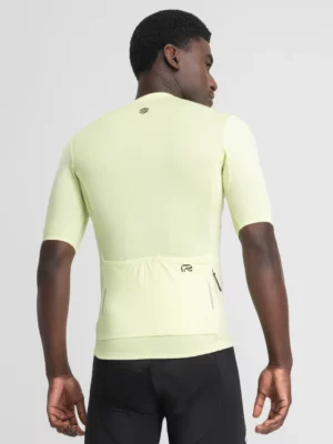 SIROKO M6R Filter Moška Kolesarska Majica iz Recikliranih Tkanin 1 SIROKO M6R Filter moška kolesarska majica iz recikliranih tkanin, kratkih rokavov, za trajnostno in zmogljivo kolesarjenje