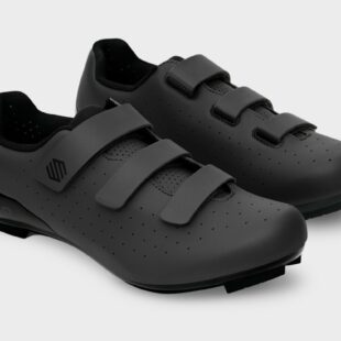 SIROKO RideRev Black cestni kolesarski čevlji, črne barve, za optimalen prenos moči in udobje