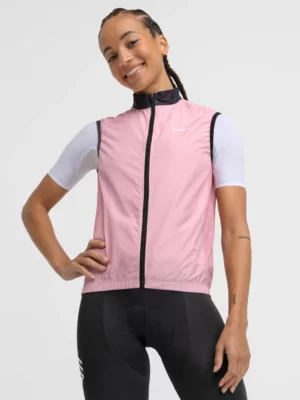 SIROKO V1-W Berthel ženski kolesarski brezrokavnik 3 SIROKO V1-W Berthel ženski kolesarski brezrokavnik, črne barve, za zaščito pred vetrom in optimalno zračnost