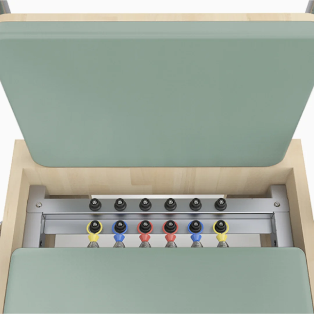 Toorx PTX 6000 Pilates Reformer – Cadillac reformer v studiu