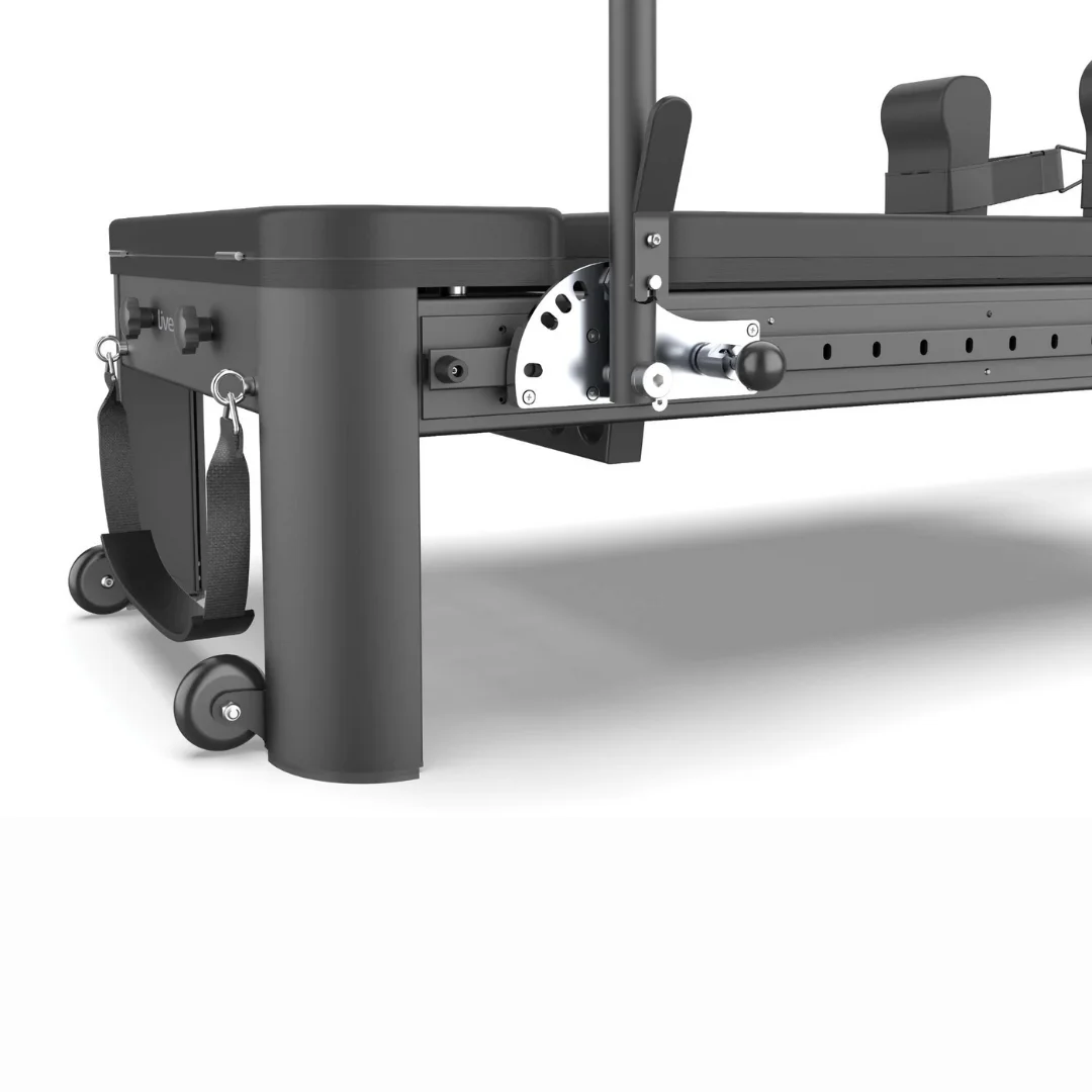 Toorx PTX 8000 Pilates Reformer – pilates reformer v studiu